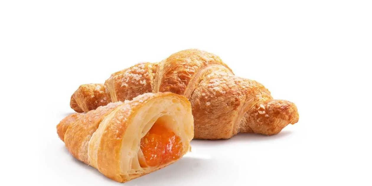 Wegański croissant z pomarańczą