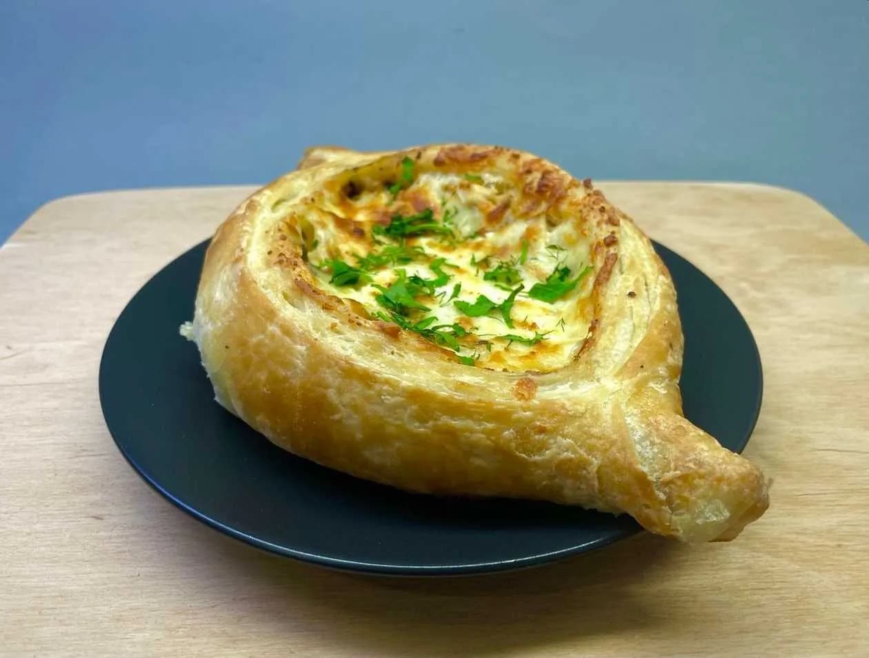 Boat with Chicken and Champignons