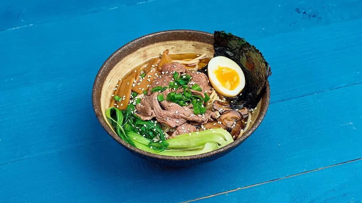 Ramen z wołowiną