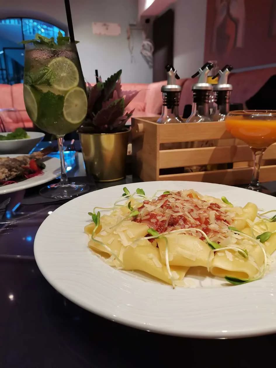 Paccheri al ragu napoletano