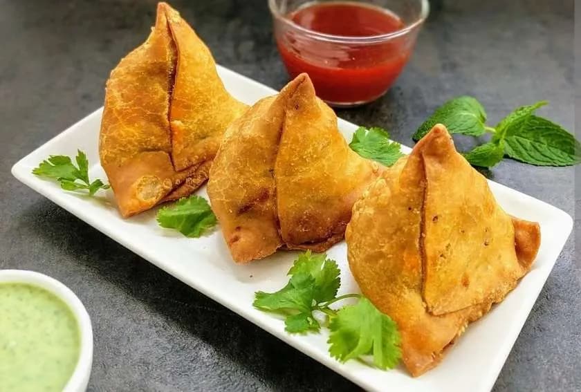 Chicken Samosa (2pcs.)