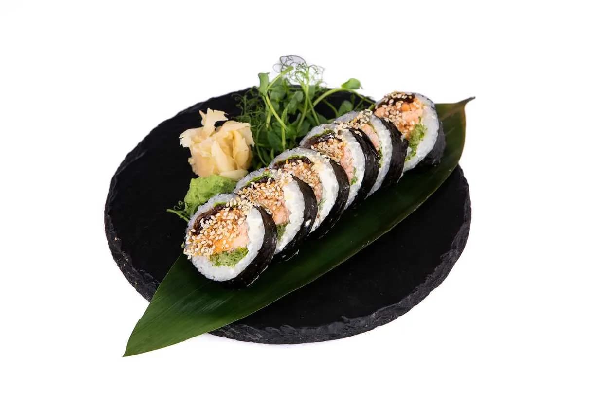 Futomaki with Roasted Salmon