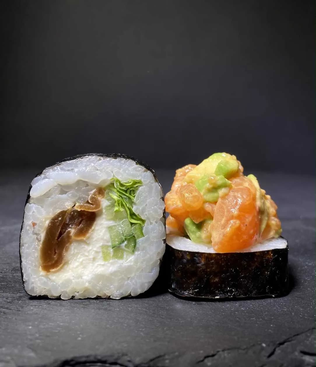 Futomaki Sake Tatar (6 sztuk)