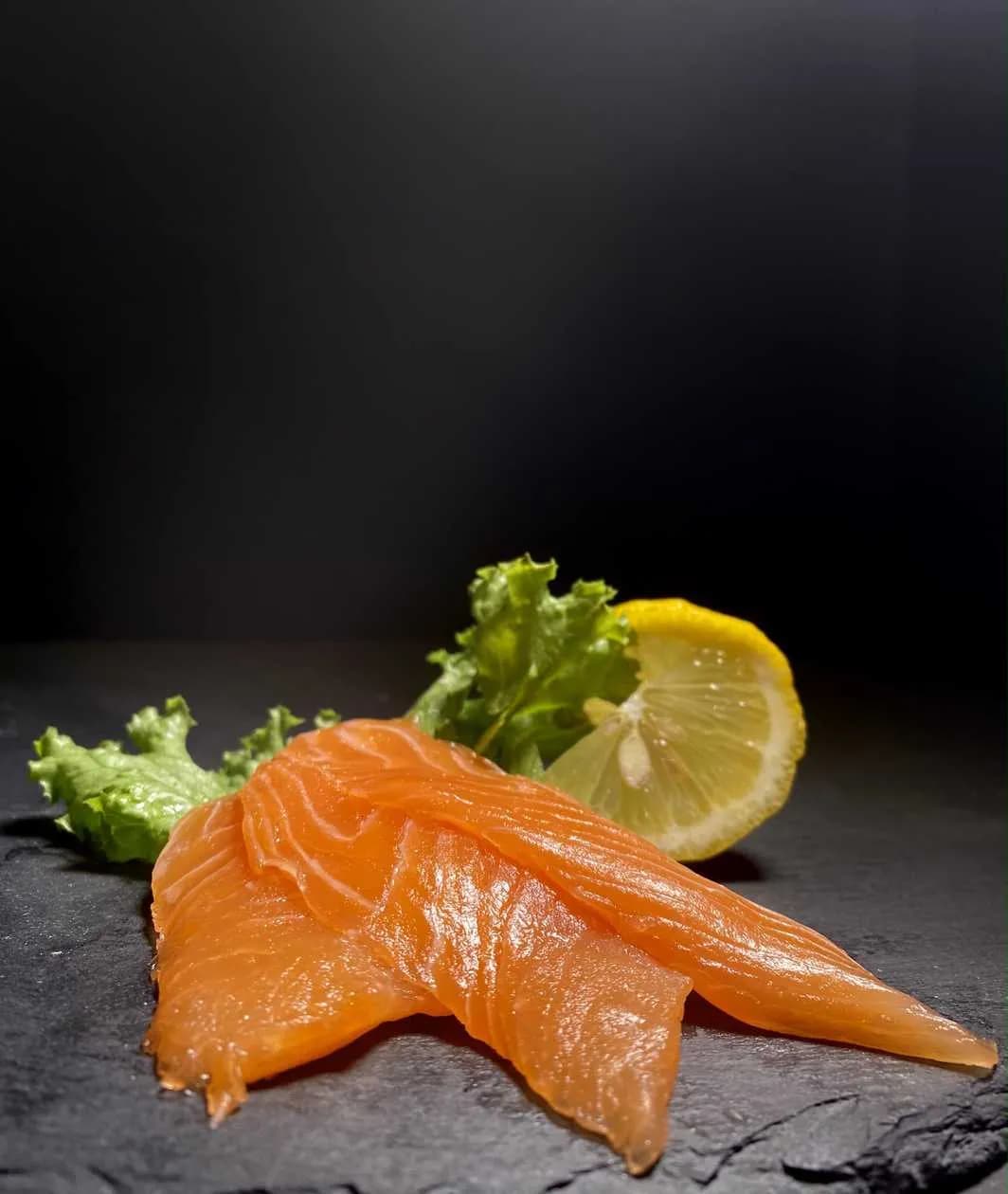 Sashimi Sake (3 sztuki)