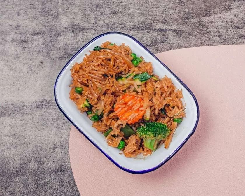 RYŻ smażony z warzywami