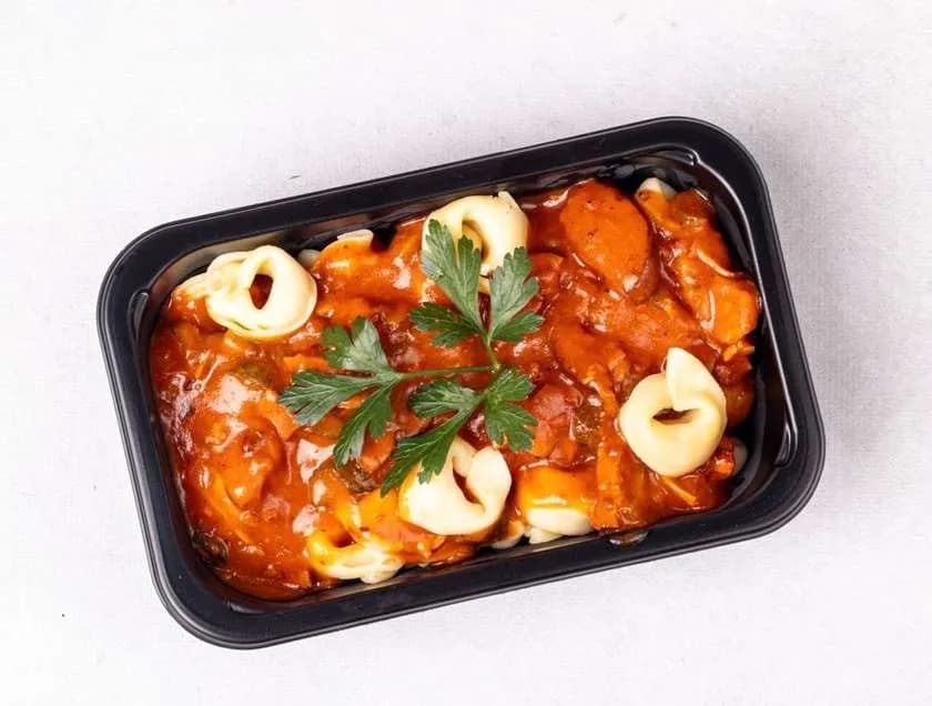 Cheese Tortellini with Hunter Sauce