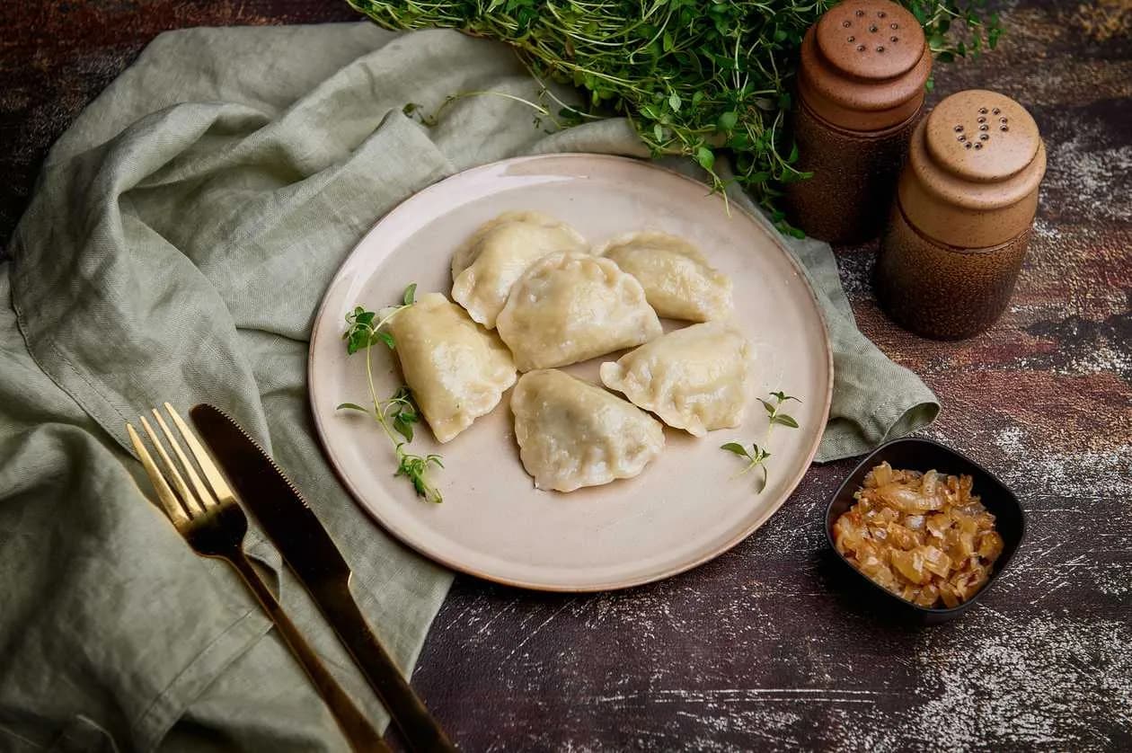 Pierogi z kapustą i grzybami 6 szt.