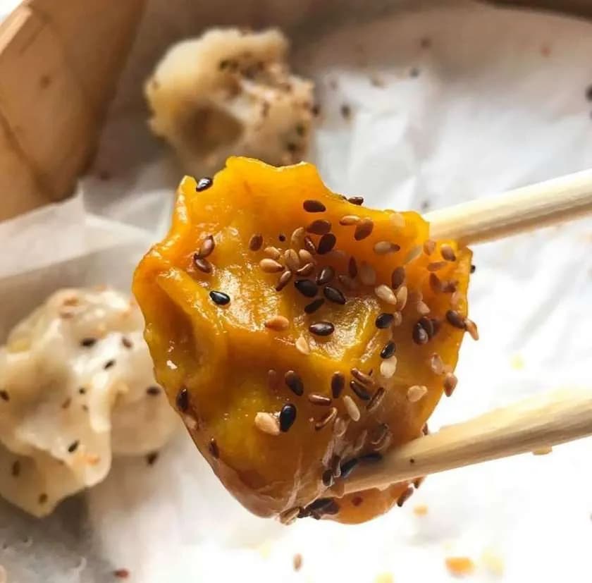 Jiaozi with Chicken with Pak Choy in Hoisin Sauce