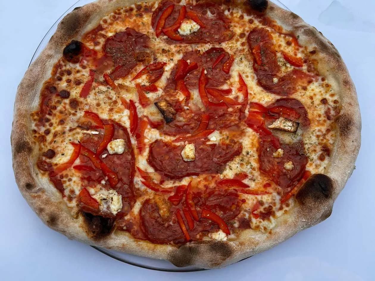 Pizza Miele Calabra