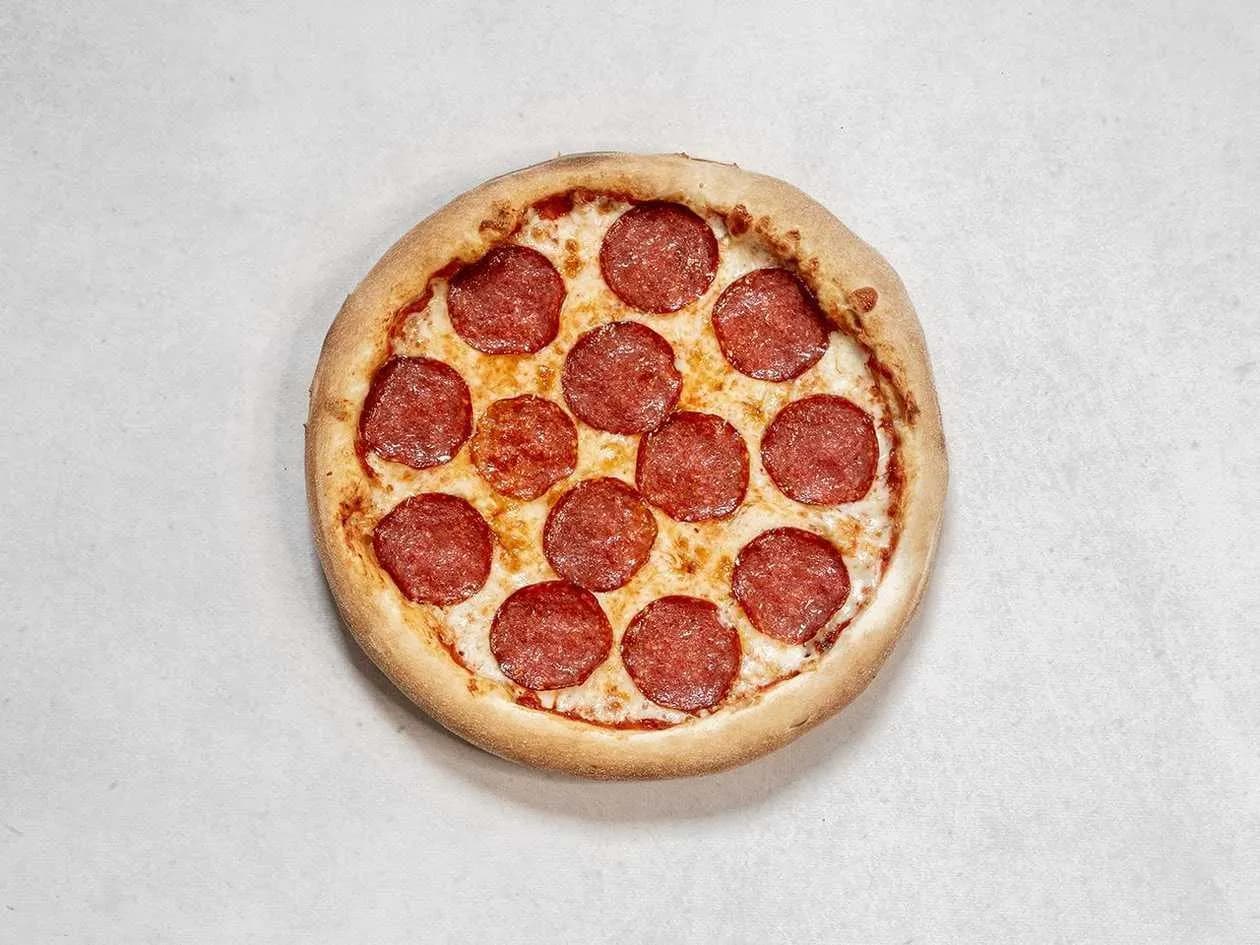 Salami Pizza