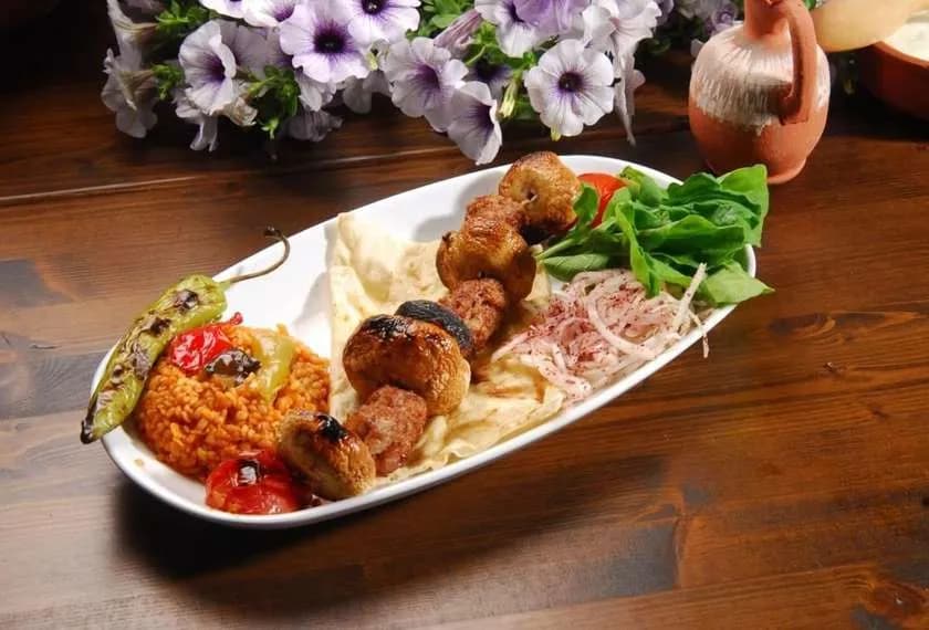 Grill with Champignons / Mantarlı Kebap