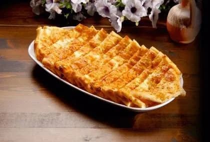 Pide with Cheese / Kaşarlı Pide