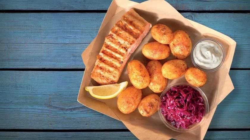 Zestaw obiadowy z łososiem norweskim