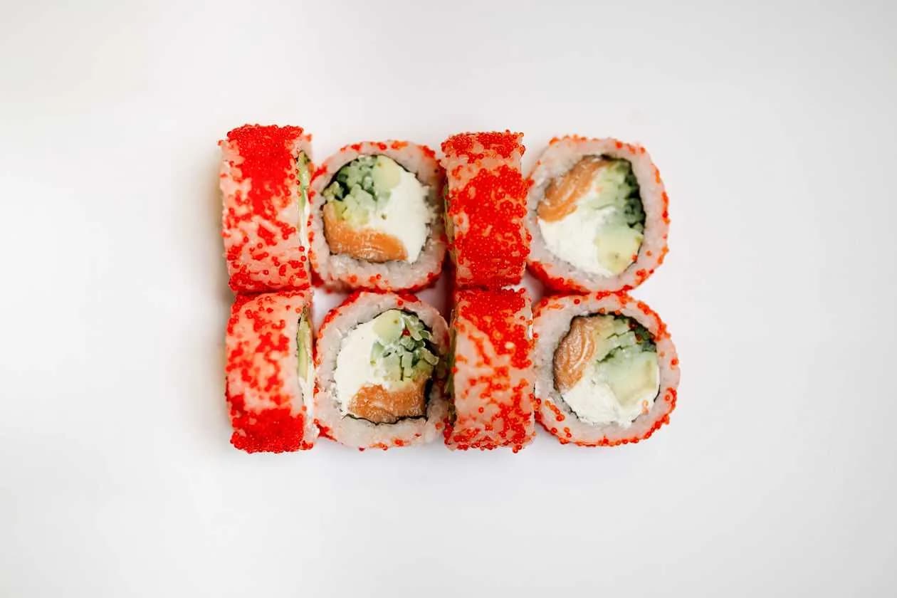 California z łososiem w tobiko