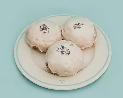 Pączek ze słonym karmelem