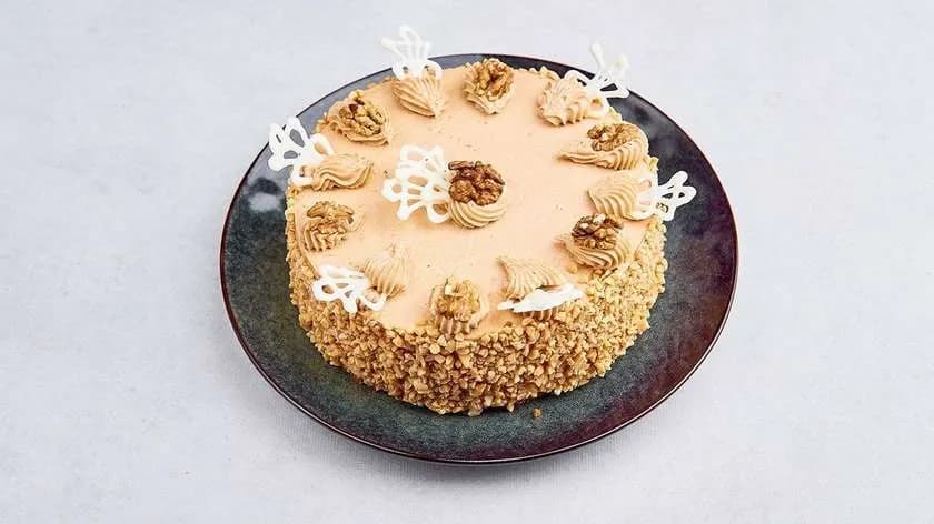 Tort kremowo - orzechowy 1.8 kg
