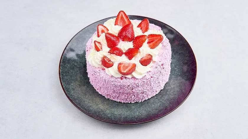 Tort śmietanowo - truskawkowy 1 kg