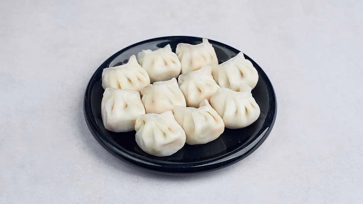 Steamed Dumplings with Vegetables