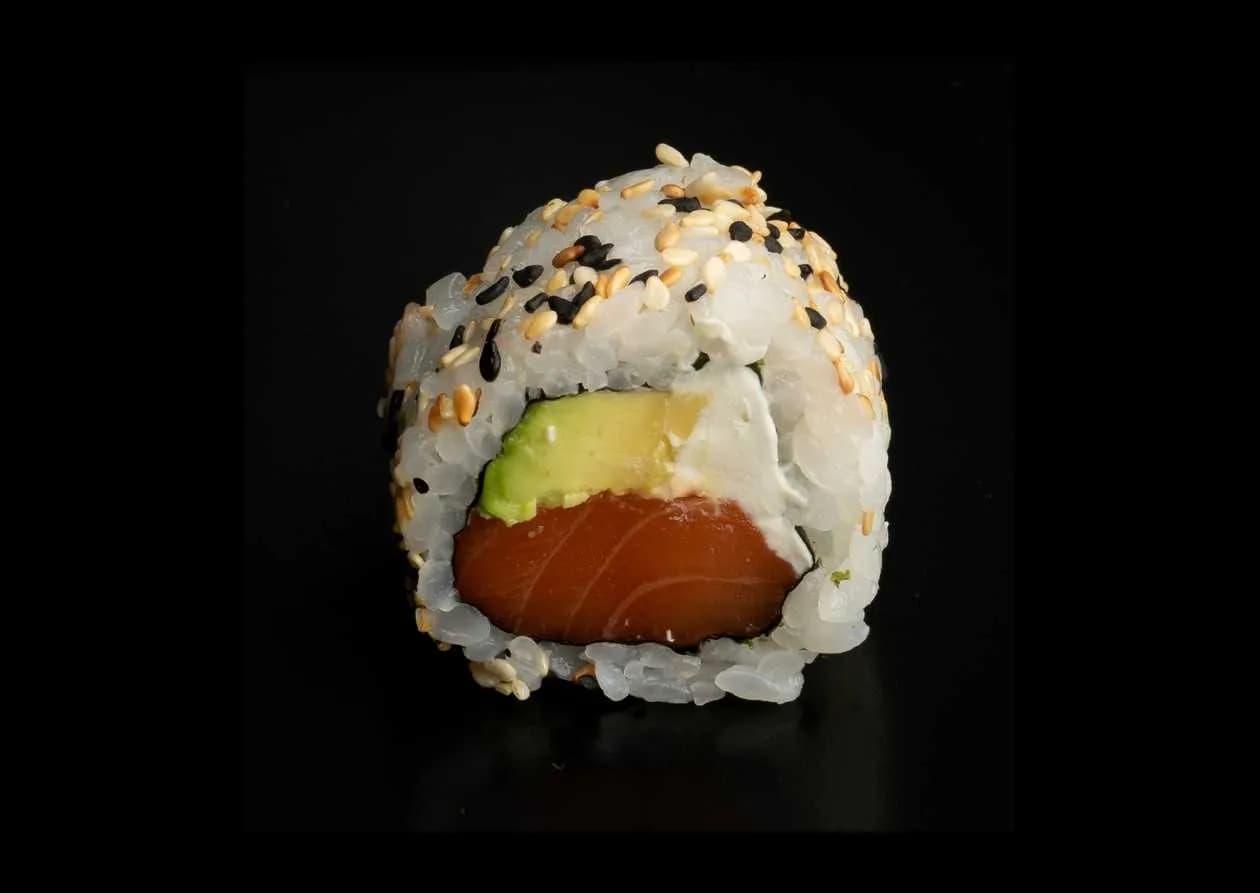 Uramaki salmon