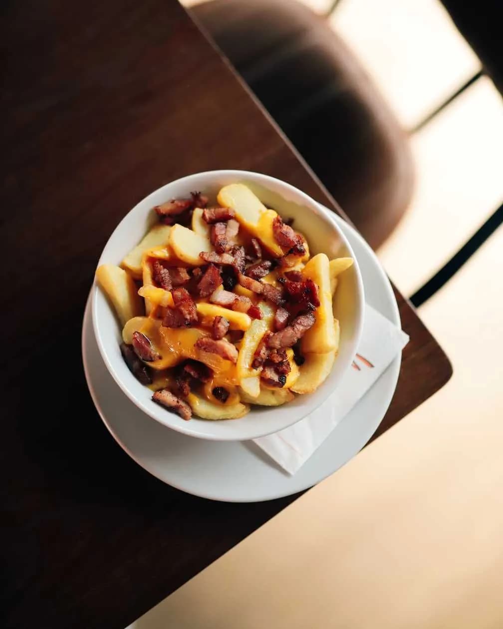 LOADED FRIES Z BEKONEM 330g
