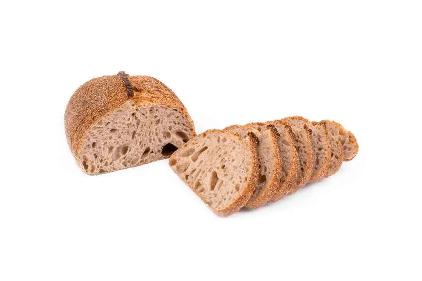 Chleb wiejski na zakwasie z mąką orkiszową.