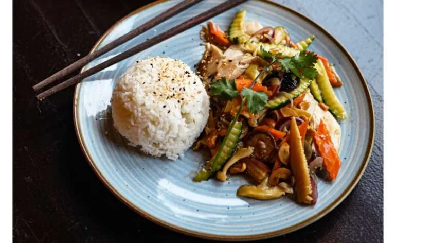 Filet Ga Xao Rau Lunch