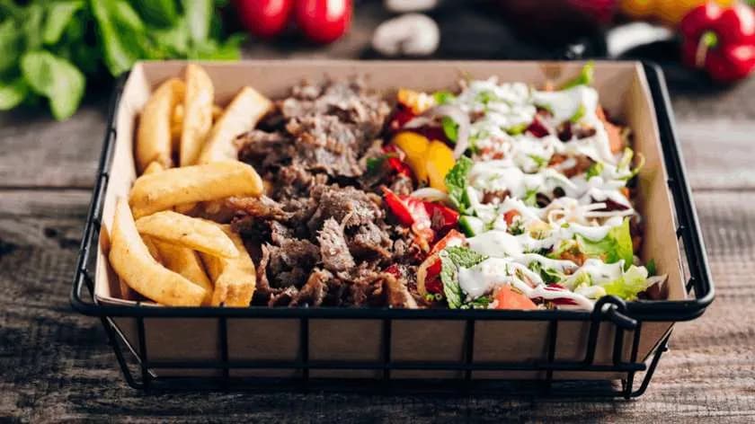 Danie z frytkami "Zbaraniały"