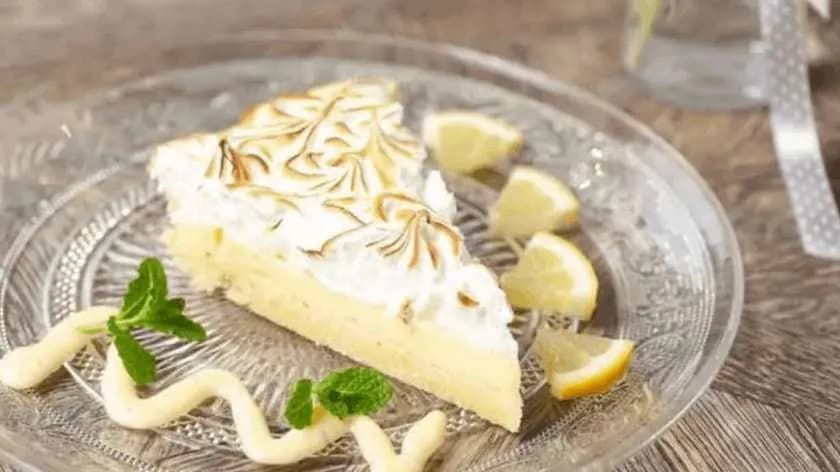 Tarta cytrynowa z bezą włoską