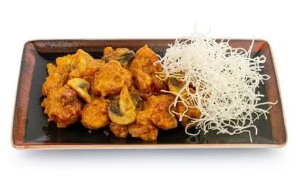 Chicken with Mushrooms in Thai Curry Sauce