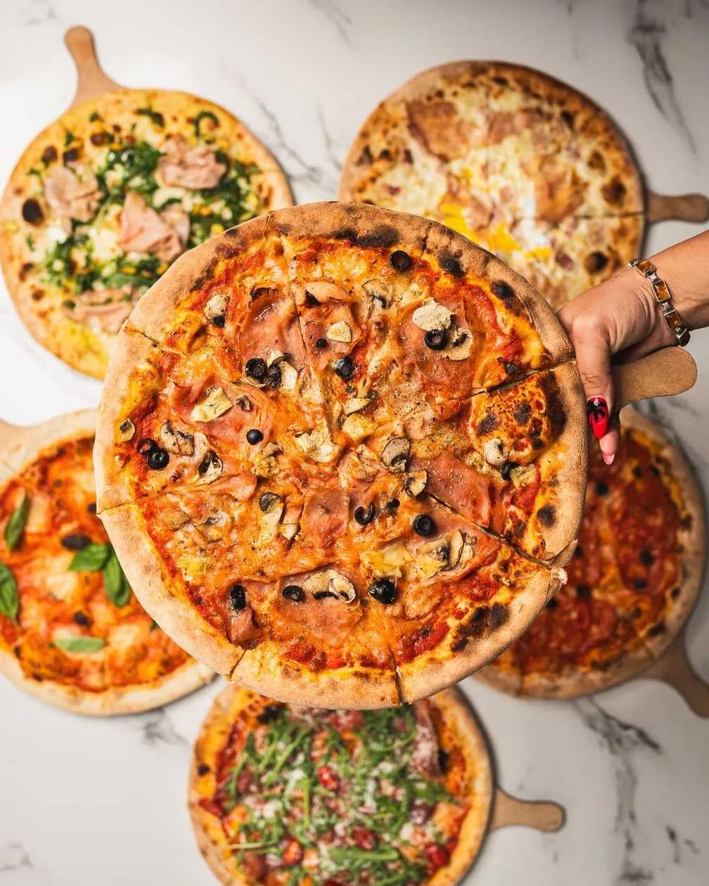 Capricciosa con carciofi