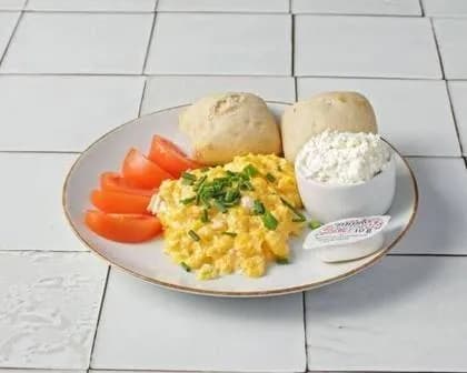 Scrambled Eggs With Vegetables