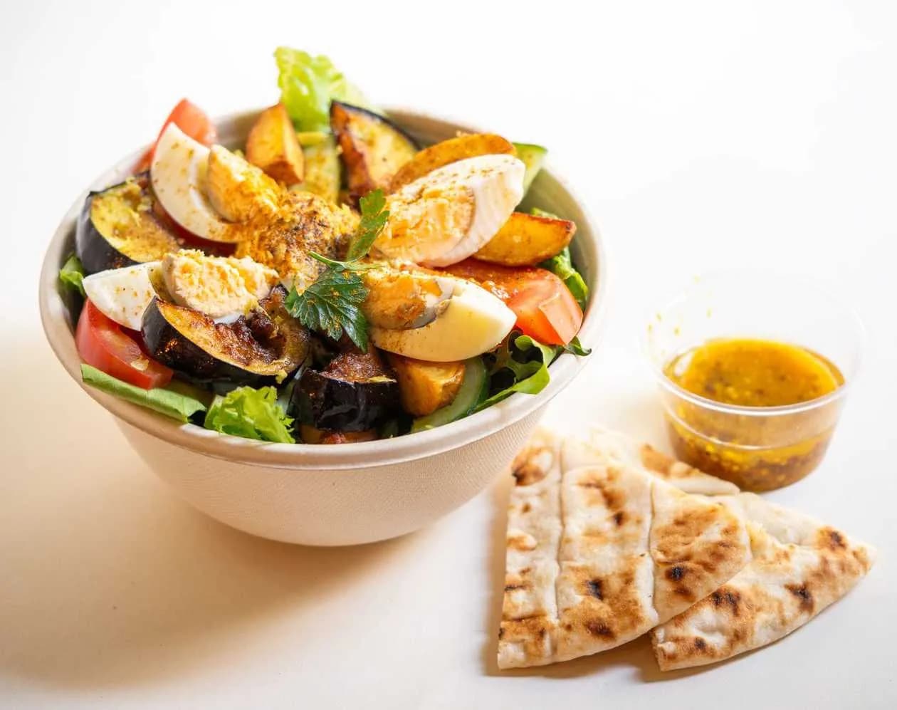 Sałata z Bakłażanem i Jajkiem