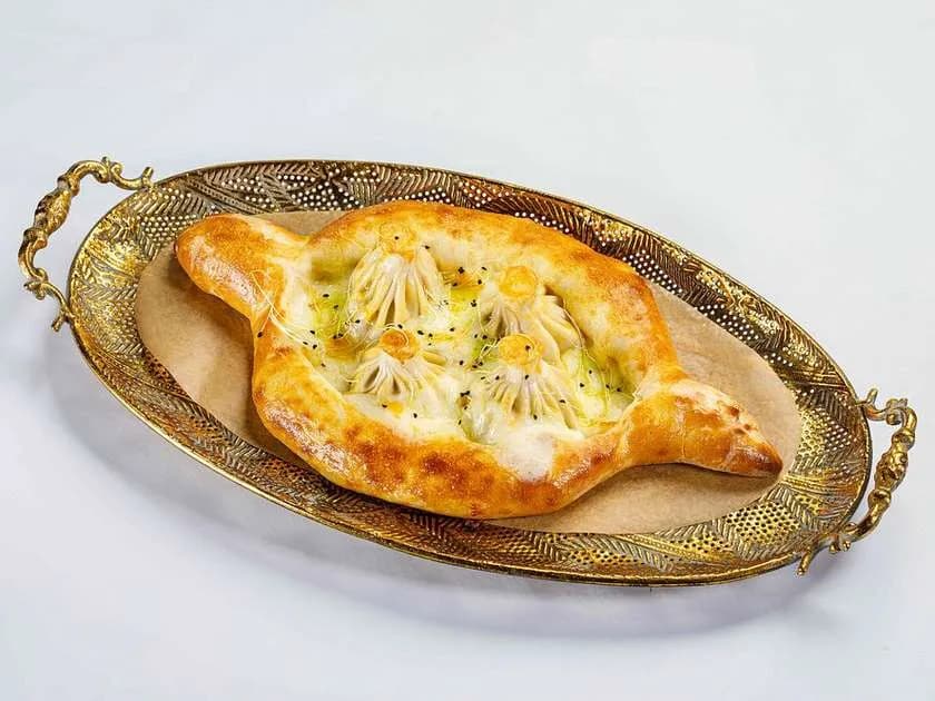 Po adzarsku z chinkali mięsnymi