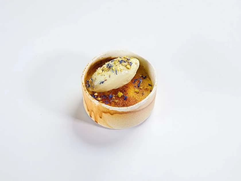 Chałwa crème brûlée z lodami pistacjowym