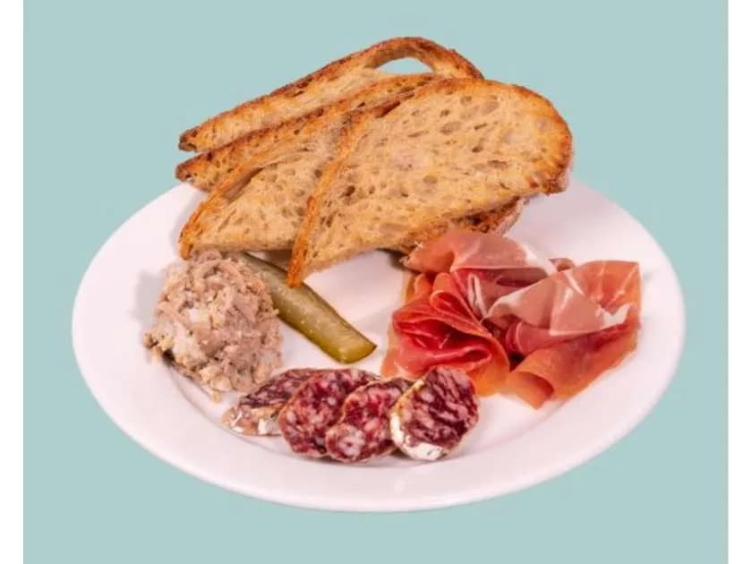 Assiette de charcuterie