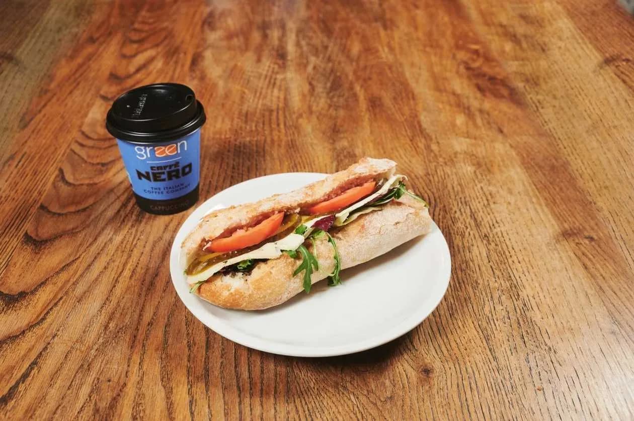 Bagietka Klasyczna + Flat White