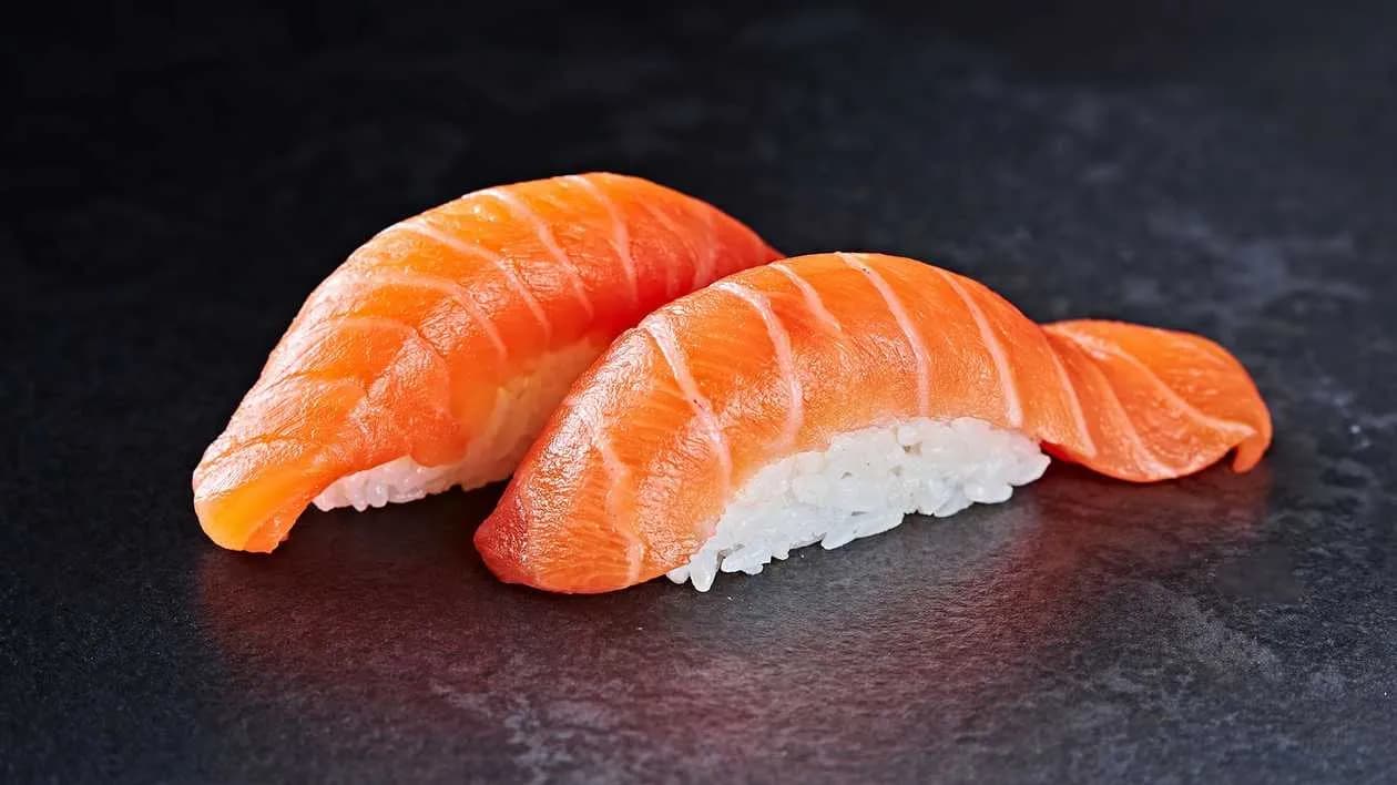 Salmon - nigiri & gunkan