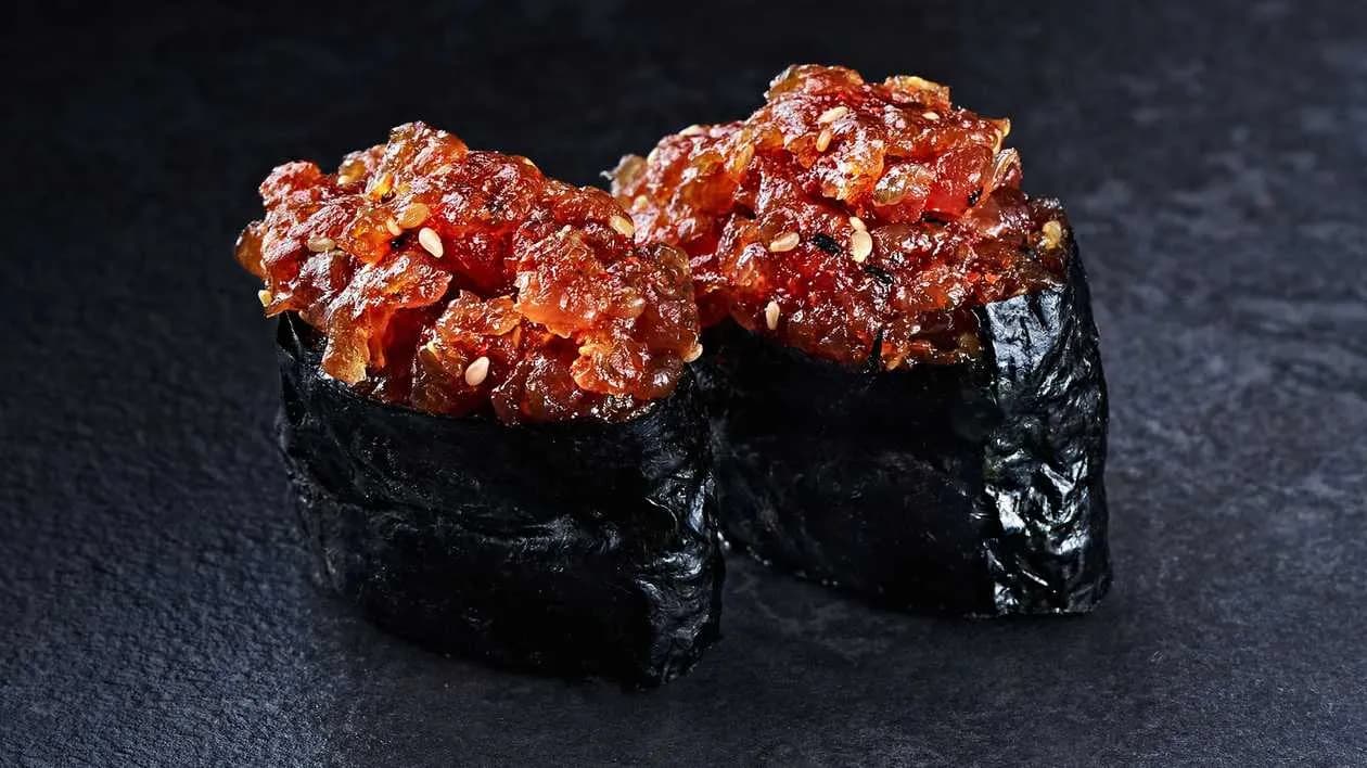 Tuna Steak Tartare - nigiri & gunkan