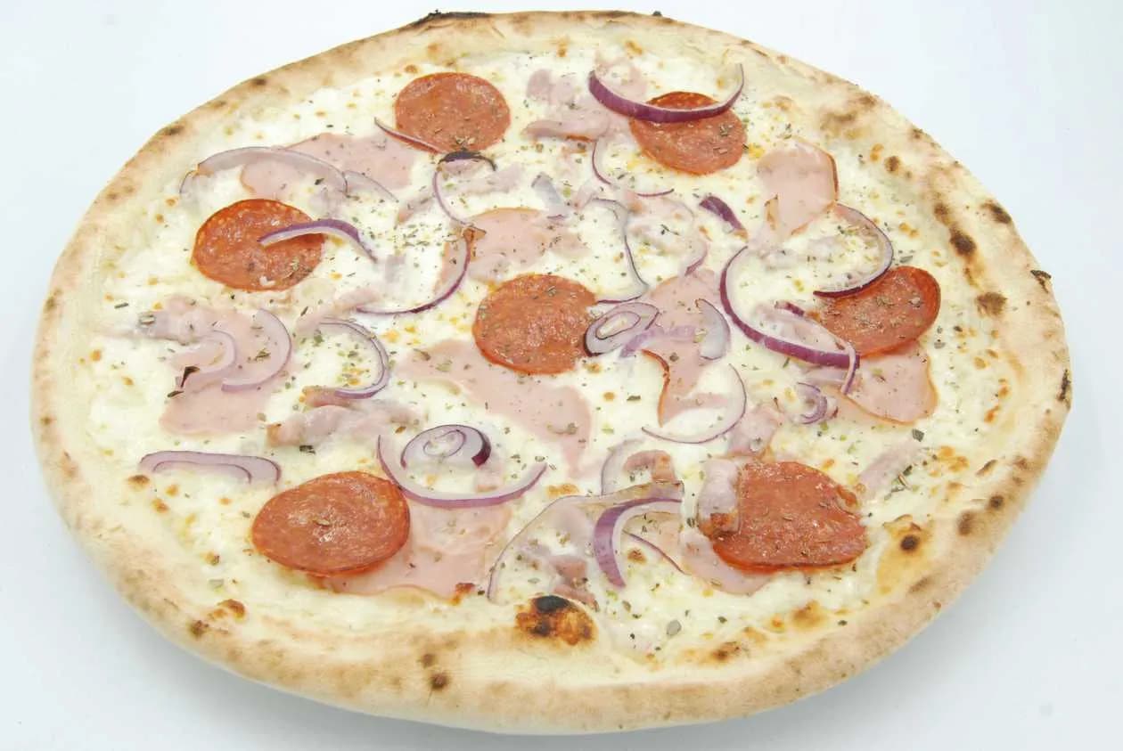 Pizza Tre Carne