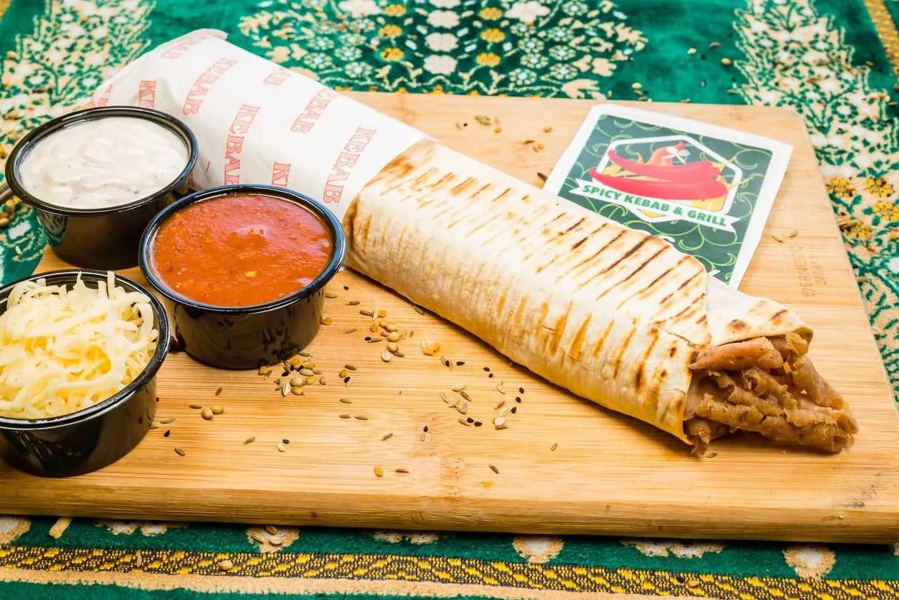 Feta Kebab 30 cm + coca cola 500 ml + baklava(2 szt.)