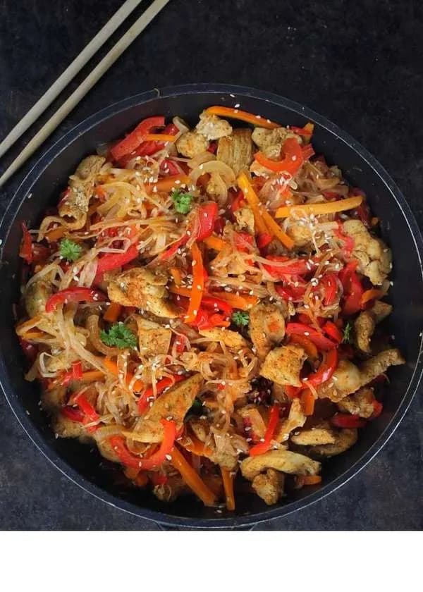 Rice Noodles with Chicken