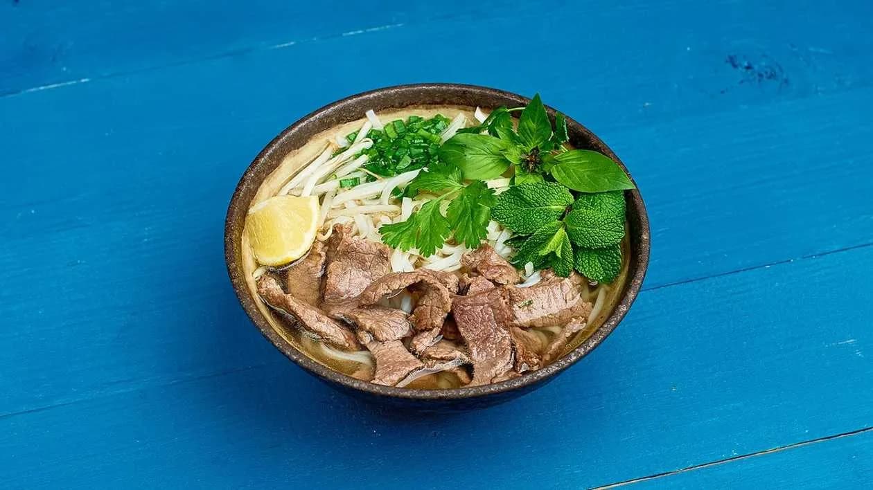 Pho z wołowiną