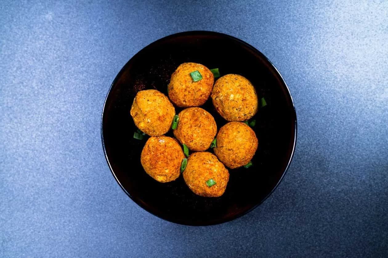 Falafelki z Cajun mayo