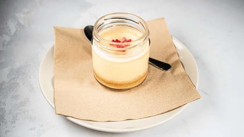 Sernik nowojorski z białą czekoladą i likierem Bailey's