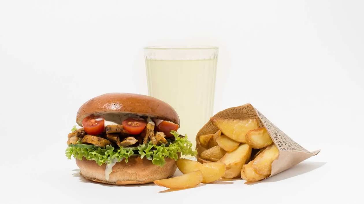 Taste of the Month Burger Ku*czak