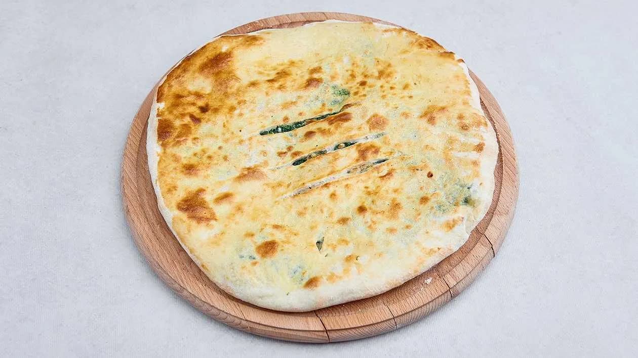 Khachapuri with Cheese and Spinach