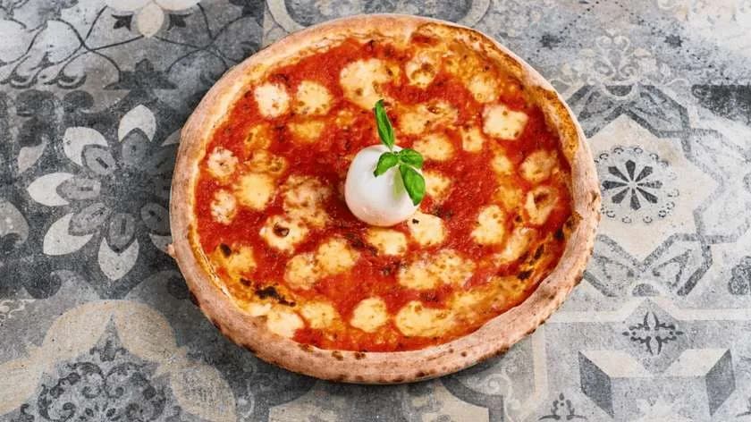 Pizza Burrata (33 cm)