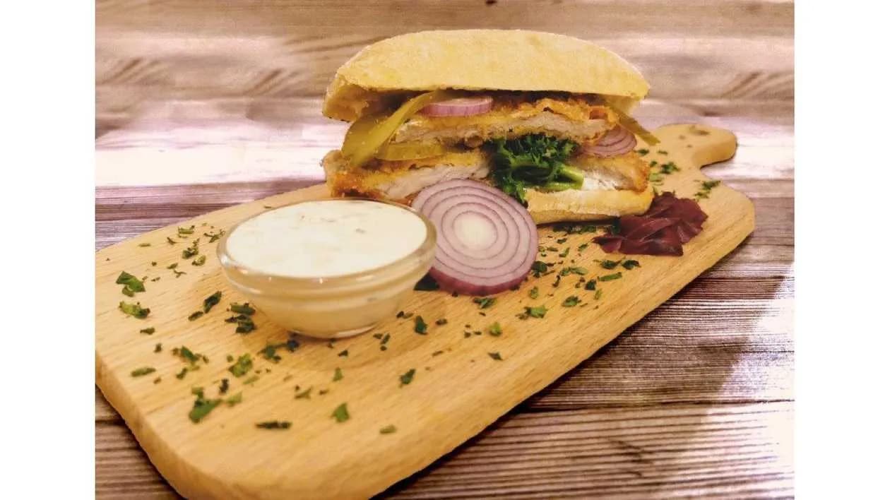Sandwich with pork chop