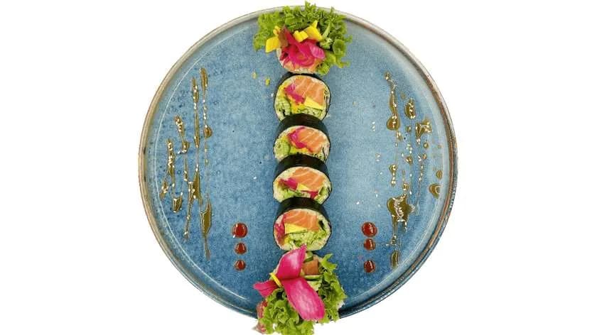 "Ryż" Keto & surowy łosoś (6 szt.)