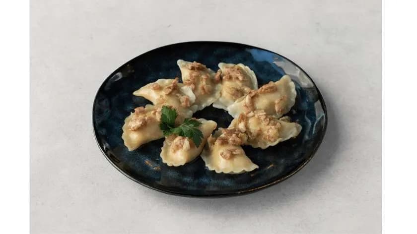 Pierogi z mięsem z okrasą